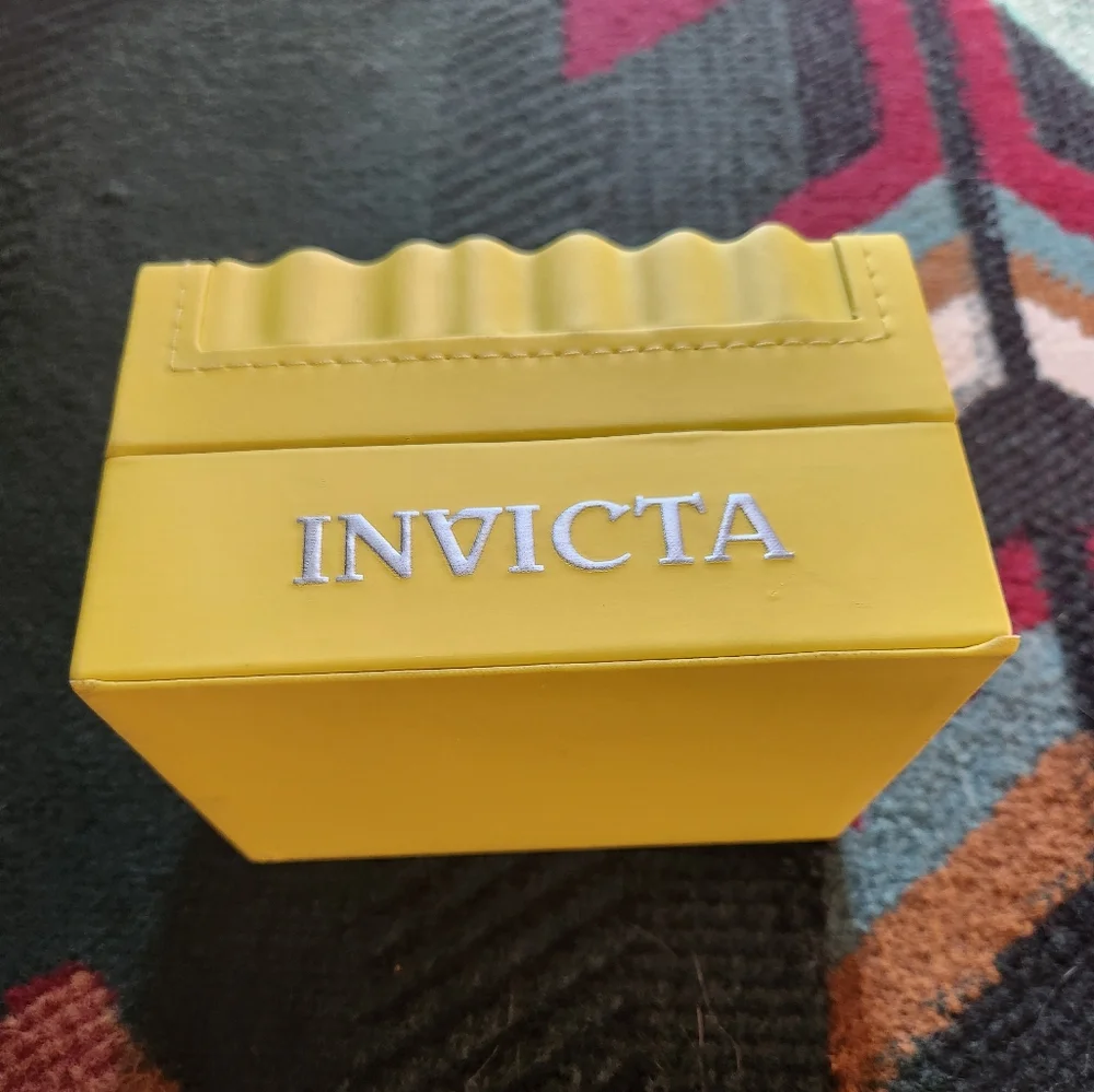 Invicta Unisex Watch - Picture 5 of 11